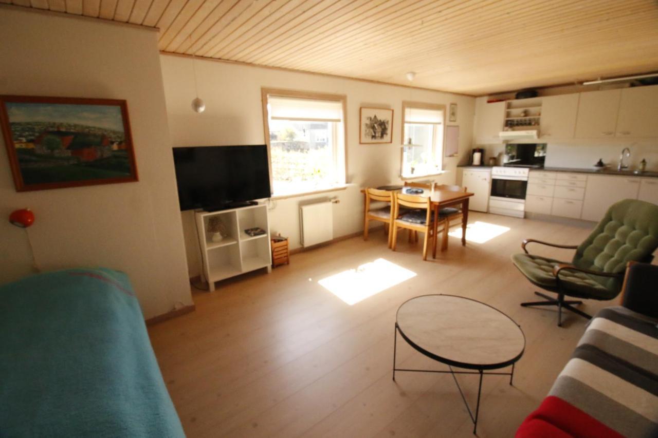 One Bedroom Apartment In Quiet Neighborhood Τόρσχαβν Εξωτερικό φωτογραφία